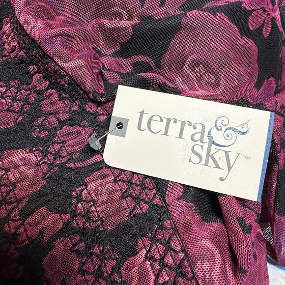Terra & Sky Midi Dress NEW Sz 2X Smocked Mesh Bold Roses Berry Wine Lined Bohe - Picture 9 of 9